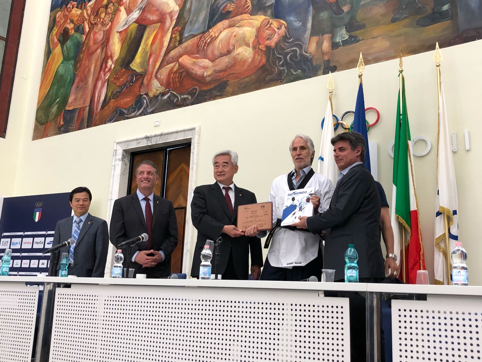 Facciamo la storia: Udienza dal Santo Padre e Conferenza Stampa al Salone d’Onore del CONI, oggi il Demo Team a Piazza di Spagna